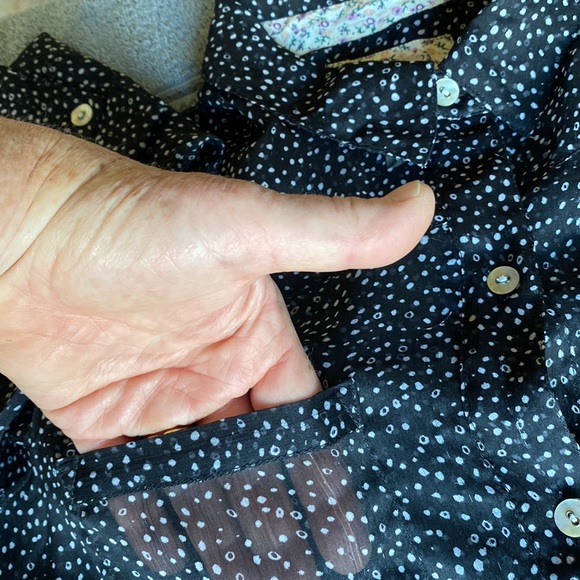 Element Sheer Shirt With Abalone Buttons Size Medium - Picture 8 of 8